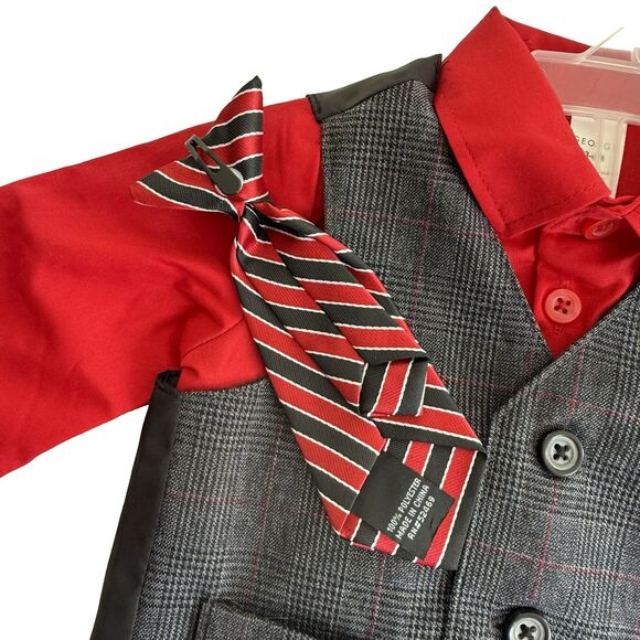 Infant 4 pc Holiday Suit Vest Tie Black Red Gray Xmas Baby Sz 3-6M NWT *Read* - Picture 4 of 7